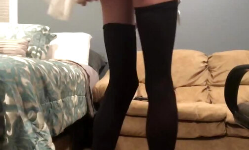 Petite CD Showing off