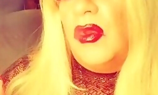 smoking blonde red lipstick