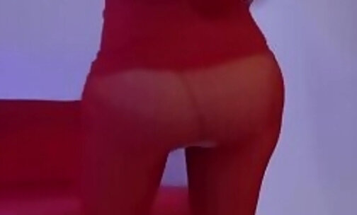 KarlitaTVMex in sexy red miniskirt