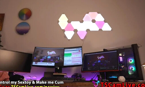 Damn Hot Ass TBabe NewIvy on Webcam, Part 6