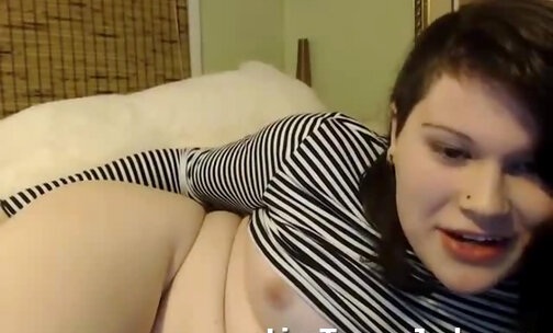 Adorable Chubby punkprincess19 Jerks And Licks Her Fing