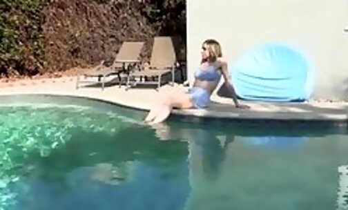 GROOBY.CLUB: LILY DEMURE FUCKED POOLSIDE!