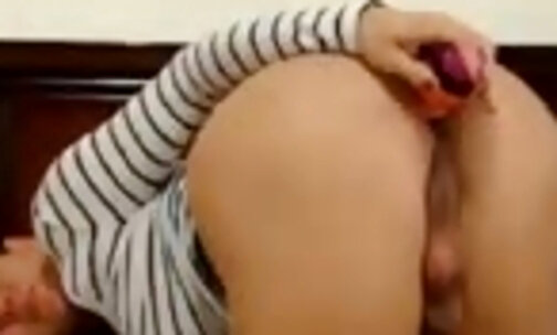 Anal playing cute colombian tranny big ass